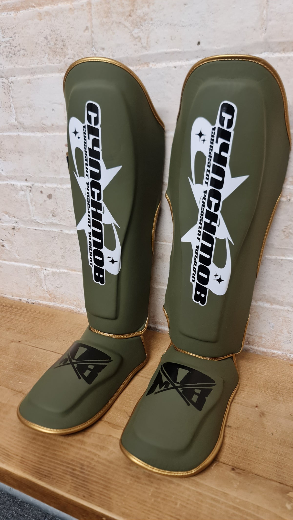 CMX shin guards - Khaki green