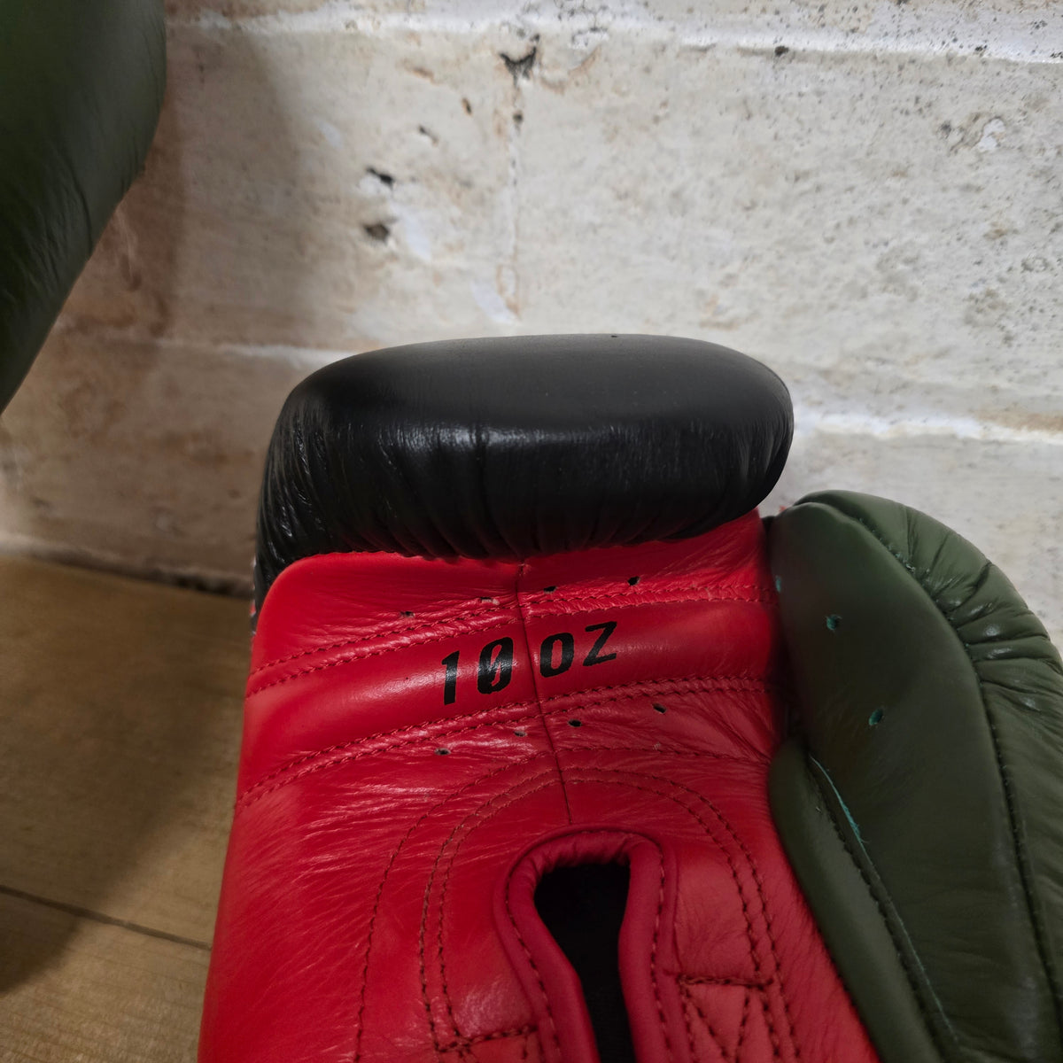 Ronin boxing gloves
