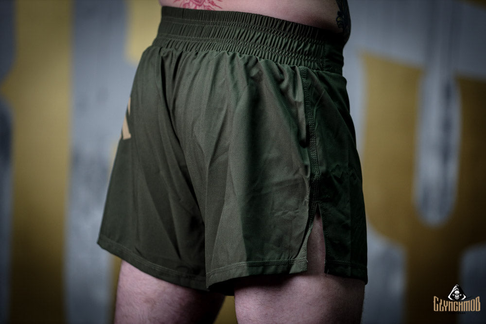 MOB Hybrid shorts Khaki green